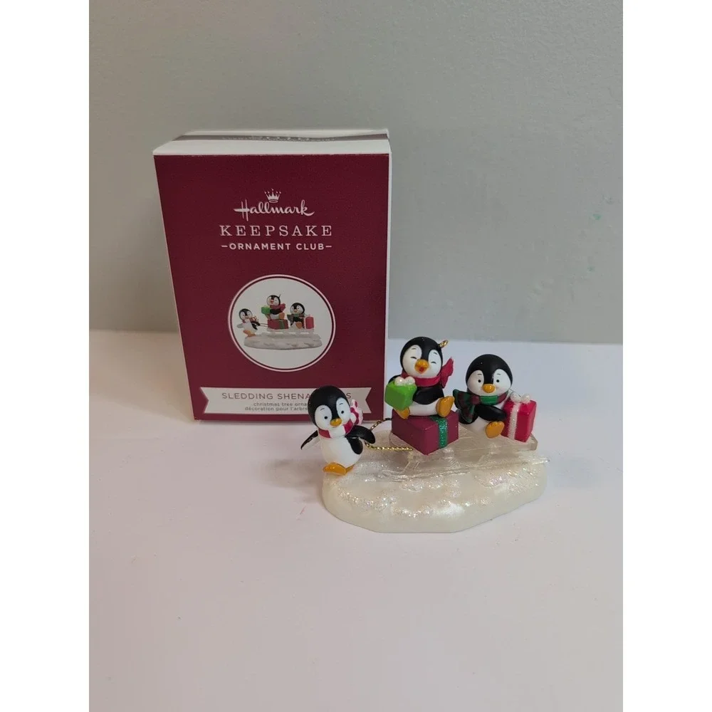 Hallmark KOC EVENT Exclusive 2019 Penguins Sledding Shenanigans Ornament